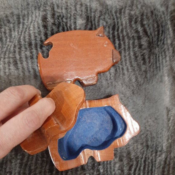 Adorable vintage hand made pig wooden jewelry box - Picture 8 of 11